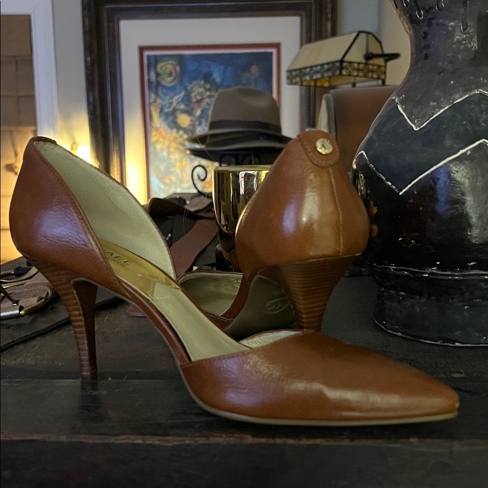 Michael Kors saddle Brown Heels size 8.5 like new